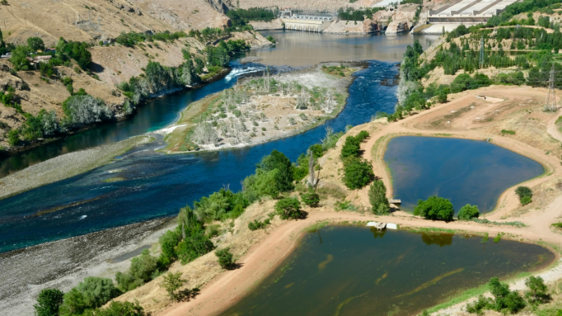 O controle de perdas é decisivo para o futuro dos recursos hídricos e para a eficiência dos sistemas, destaca a EBS – Empresa Brasileira de Saneamento LTDA.